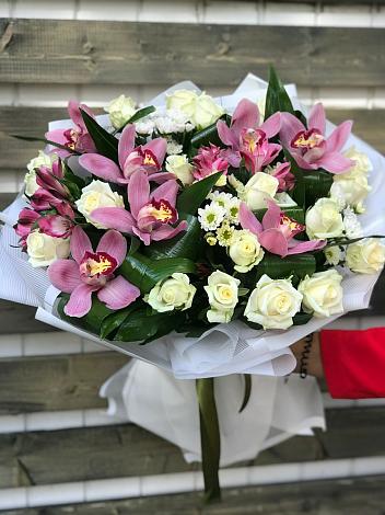 Букет цветов из: Розы и Хризантемы в Пошехонье