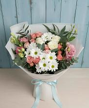 Букет цветов из:  Розы, Лизиантусы и Хризантемы в Пошехонье