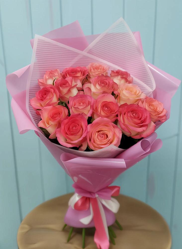 Букет 15 Розовых роз Равель в Пошехонье