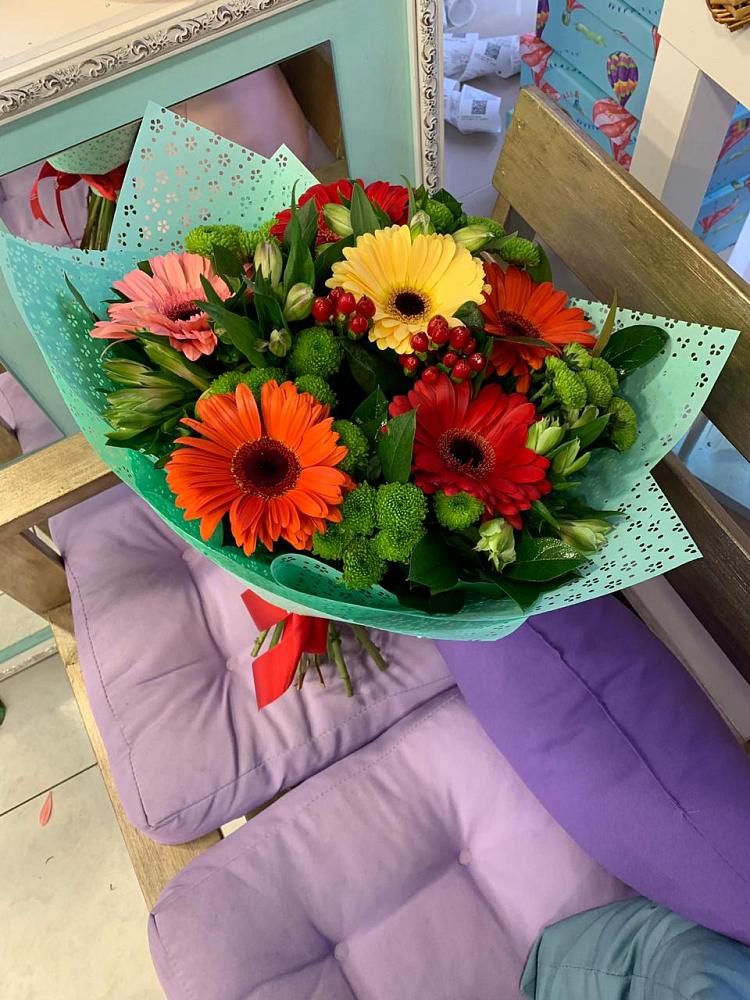 Букет цветов из: Герберы, Хризантемы и Альстромерии в Пошехонье