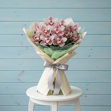 Букет цветов из:  Орхидеи и Розы в Пошехонье
