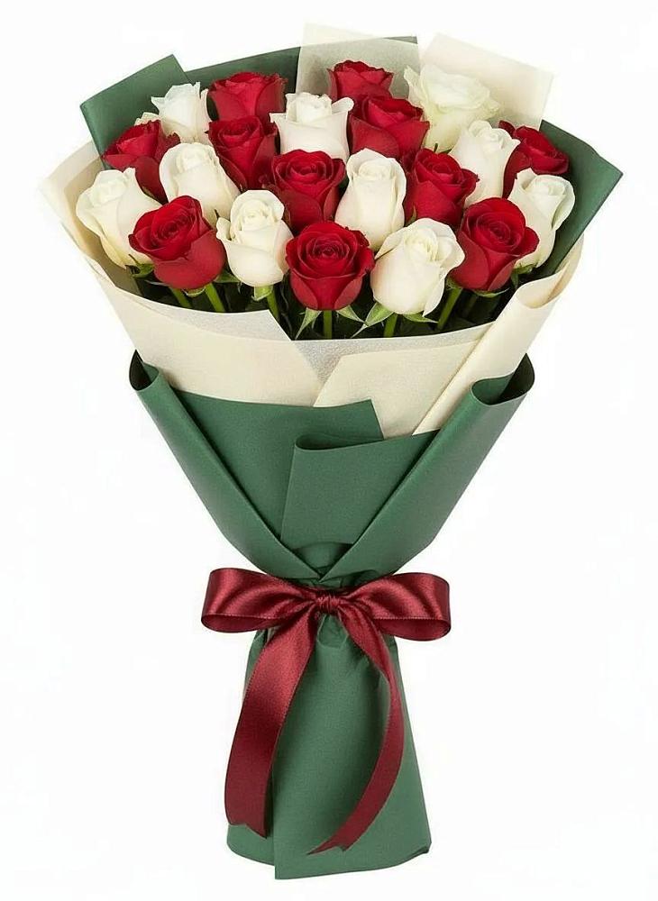 Букет Микс из красных и белых роз в Пошехонье