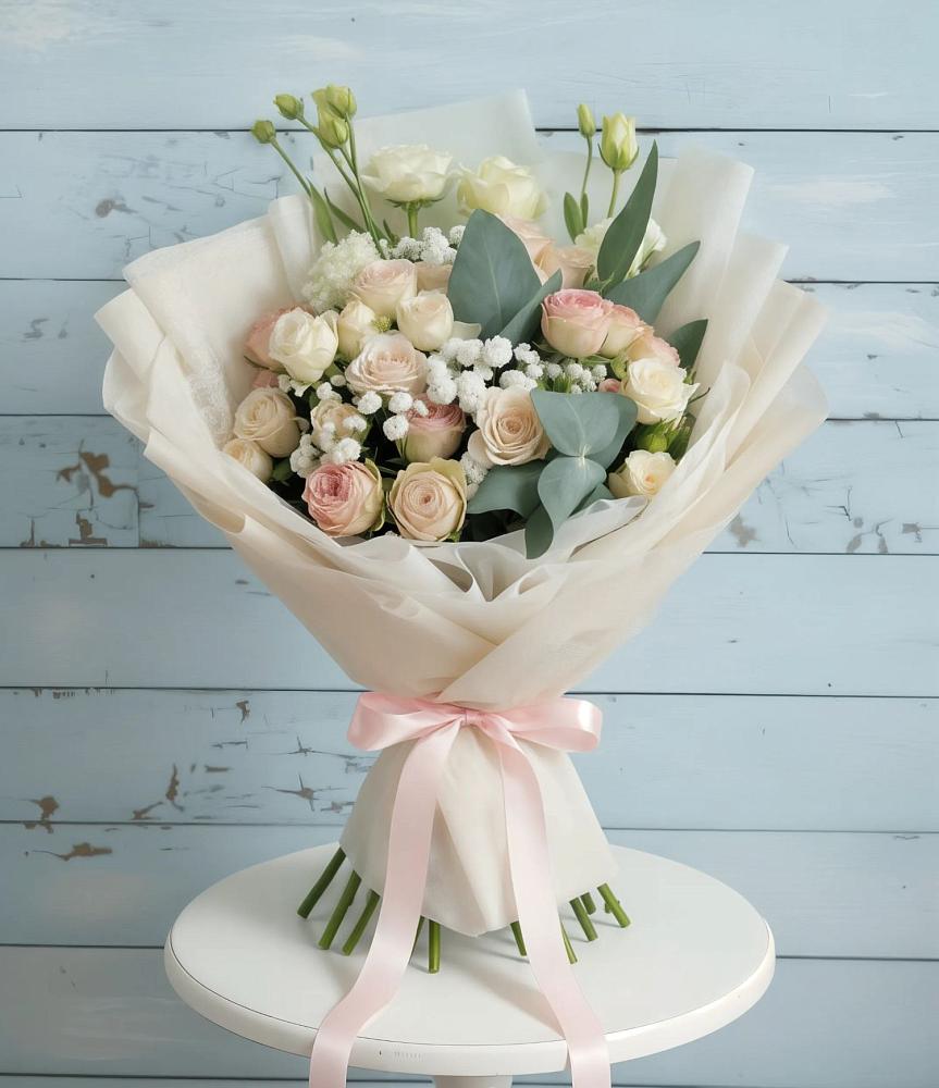 Букет цветов из: Розы и Лизиантусы в Пошехонье