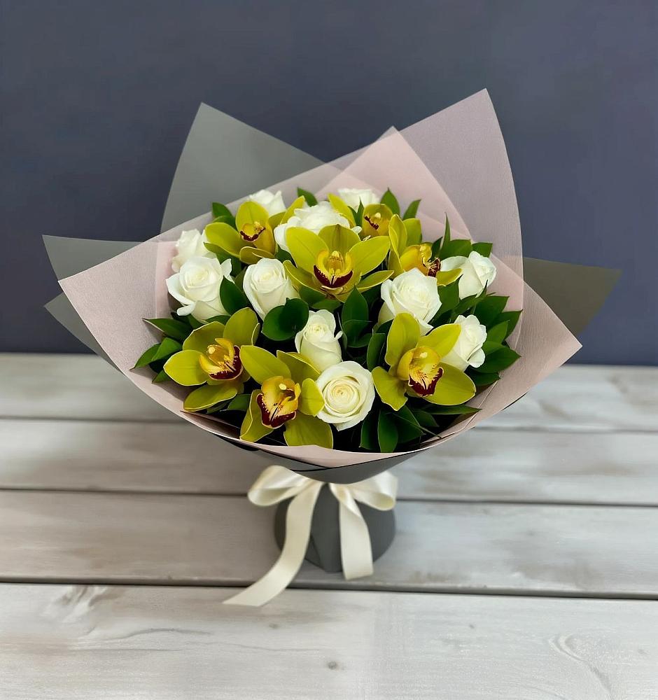 Букет цветов из: Орхидеи и Розы в Пошехонье