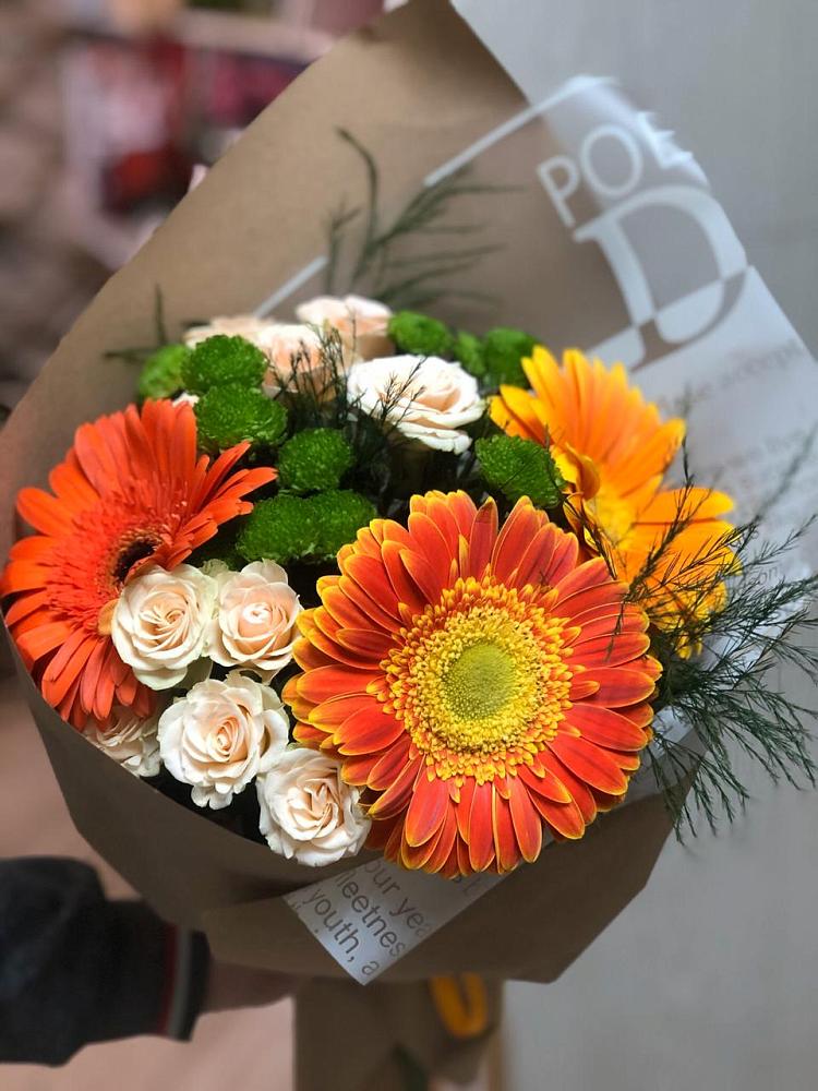 Букет цветов из: Герберы, Хризантемы и Розы в Пошехонье